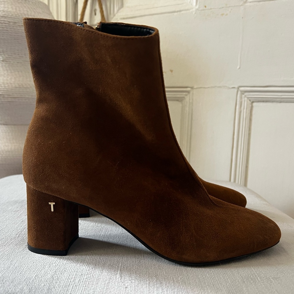 Ted Baker Women's Neomie Pointed Toe Dark Brown Block Heel Ankle Boots Sz 39